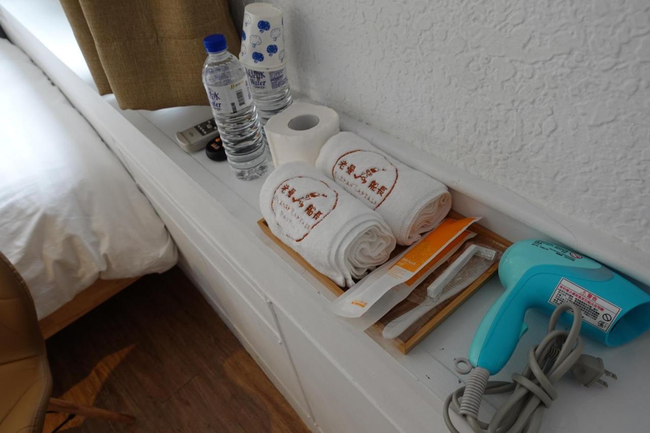 Small Island Homestay Tainan Extérieur photo