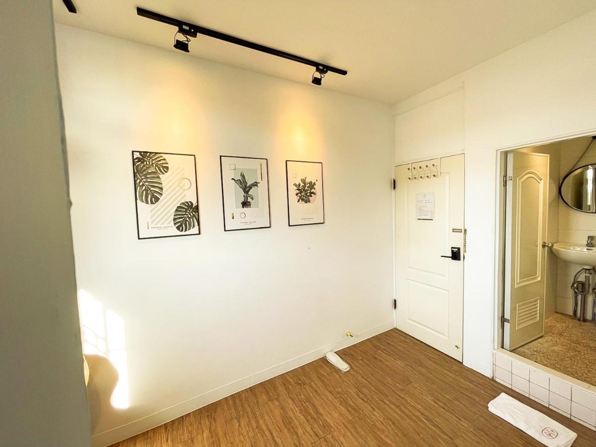 Small Island Homestay Tainan Extérieur photo