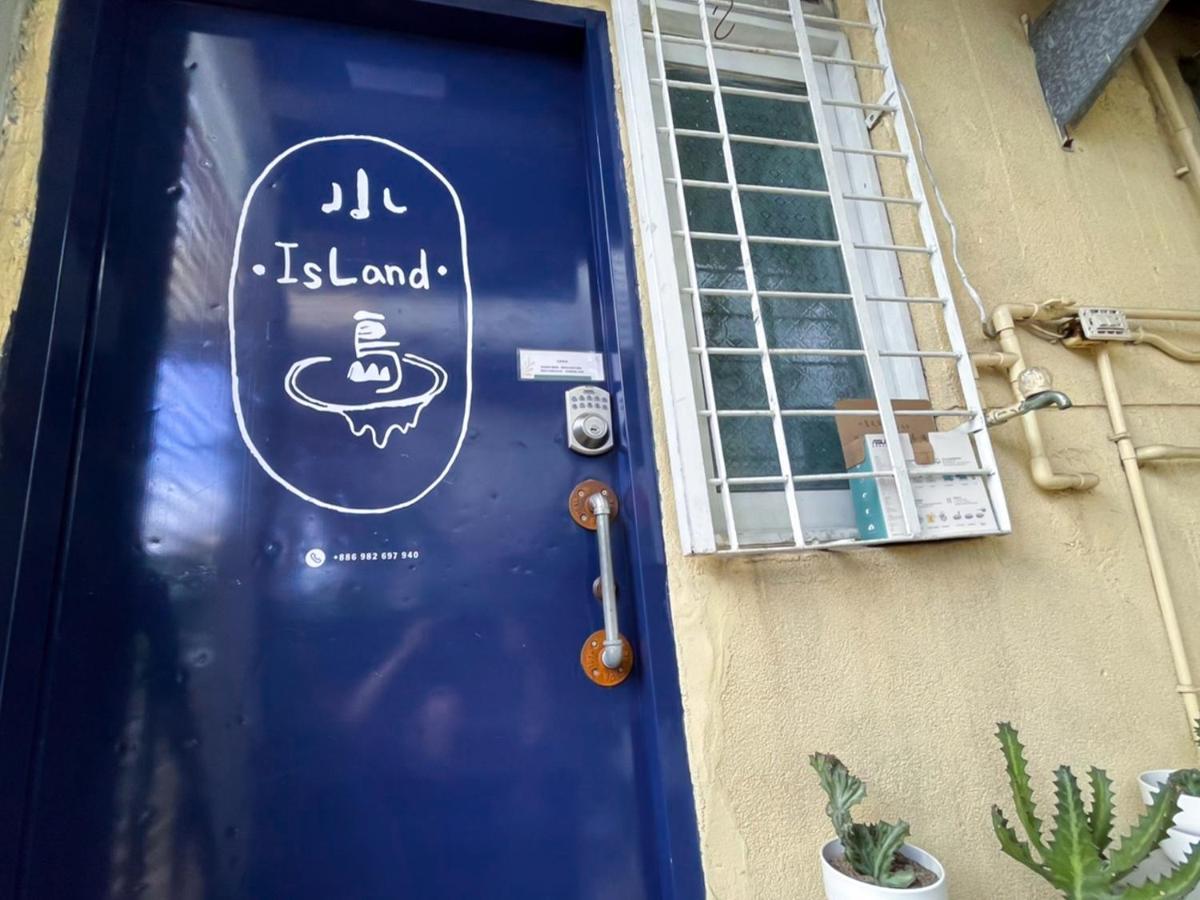 Small Island Homestay Tainan Extérieur photo