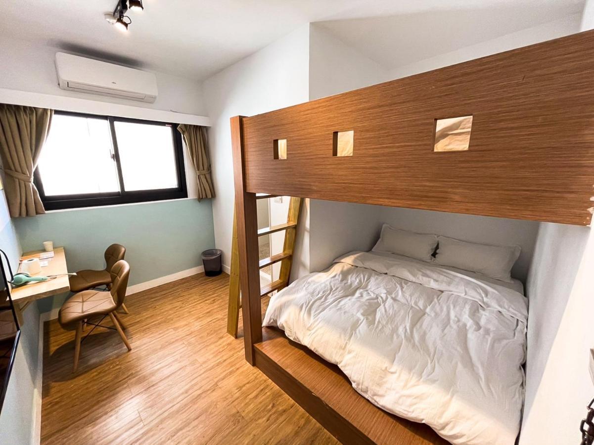 Small Island Homestay Tainan Extérieur photo