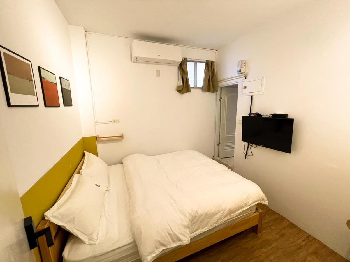 Small Island Homestay Tainan Extérieur photo